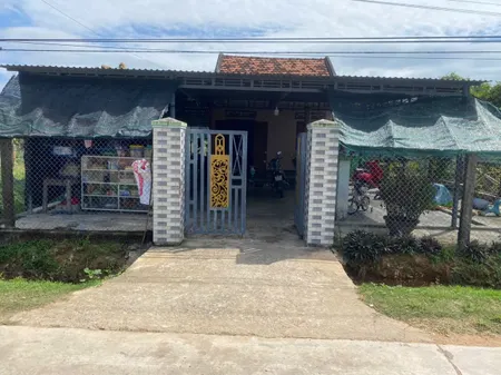 Bán đất kèm nhà cấp 4
