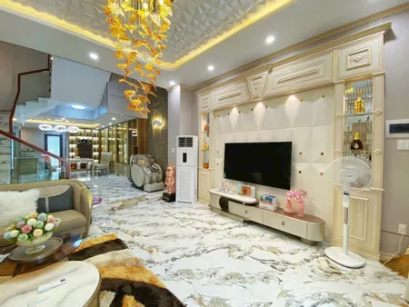 Bán nhà Phạm Phú Tiết, Gần BV Vinmec