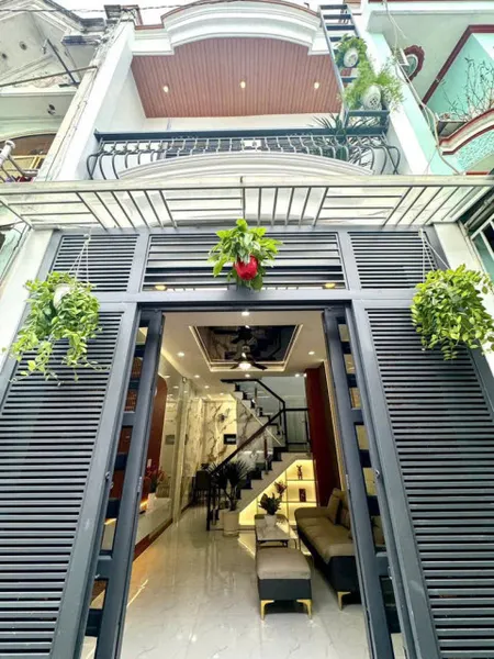 ⭐️ Nhà mới 2 tầng 32m2, Vuông – Phan Huy Ích QV