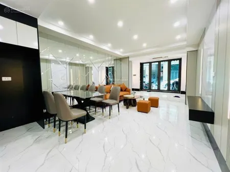 Bán căn hộ tt tầng 1, mai dịch cầu giấy ô tô để ngay cửa 3pn full nội thất 2 mặt thoáng