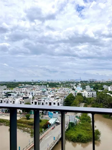 Cần bán gấp căn 3pn3wc mt eastmark view sông landmark 81 dt 100m2 giá chỉ 4 tỷ250