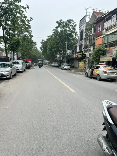 ❤️❤️CỰC HIẾM NHÀ PHỐ DƯƠNHG VĂN BÉ - HBT- THANG MÁY- MỚI TINH TINH. VỊ TRÍ CỰC ĐẸP. CÁCH PHỐ HƠN 20M. KHU VỰC ÍT NGƯỜI BÁN