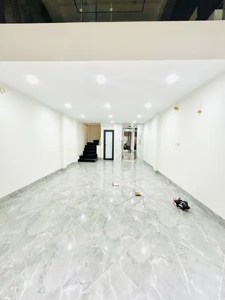 Bán siêu phẩm nhà tân mai 6 tầng thang máy long lanh phân lô ô tô vào nhà hoàng mai