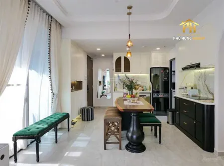 Hot! cần bán căn hộ có sân vườn riêng tại khu cao cấp phú mỹ hưng, dt 169m2, 2pn, nội thất đẹp.