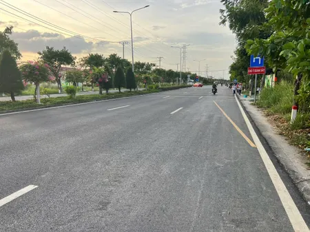 Bán đất 1294m² ngang 36m giá 36 tỷ Xã Bình Khánh