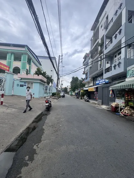 BÁN NHÀ 2 TẦNG 2PN, SÁT VÁCH CHỢ HẠNH THÔNG TÂY, QUANG TRUNG P11 GV, NHỈNH 4 TỶ