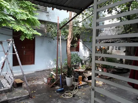 Cho thuê nhà nguyên căn chân cầu Vĩnh Tuy, phường Vĩnh Hưng, quận Hoàng Mai. Dt 40m 1 tầng, giá 5tr