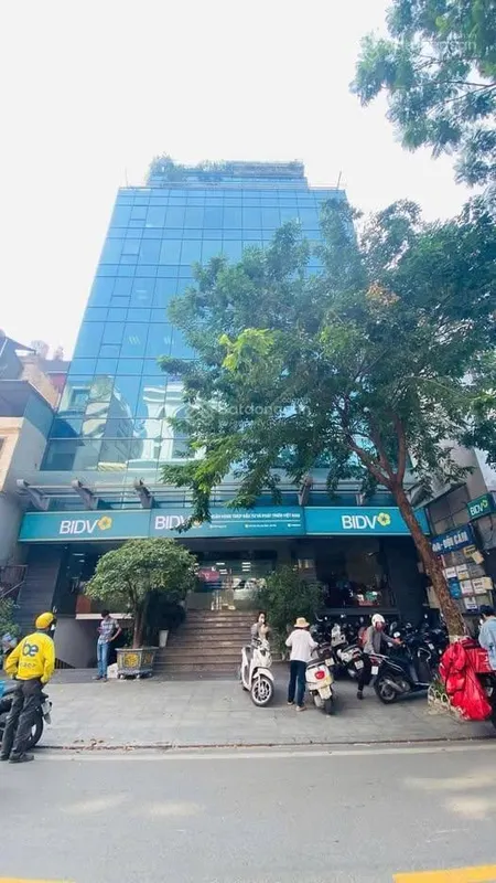 Bán tòa văn phòng mặt phố vũ tông phan, 310m2, 10t, mặt tiền 11m, vỉa hè, dòng tiền 5 tỷ/năm!