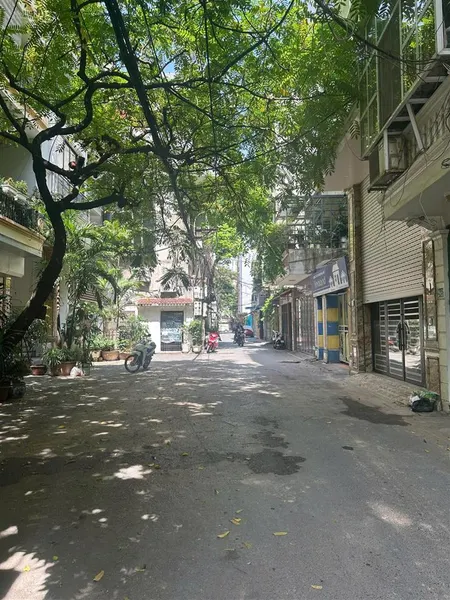 Bán nhà phân lô hoàng văn thái, 65/68m2, 7 tầng, mt4m giá 23,7 tỷ, thang máy ô tô tránh
