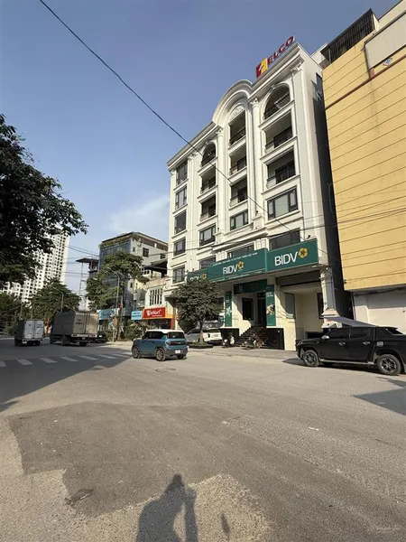 Bán nhà 3 tầng 52m2 tứ hiệp thanh trì vỉa hè 10m kinh doanh mọi loại hình, giá chỉ 16,5 tỷ