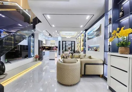 Nhà 3 tầng 3 mê lê văn thịnh cách biển chỉ 80m