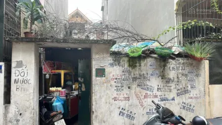 Bán đất tặng nhà cấp 4, hoàng hoa thám, ba đình 50m2, ngõ thông, kinh doanh, nhỉnh 8 tỷ