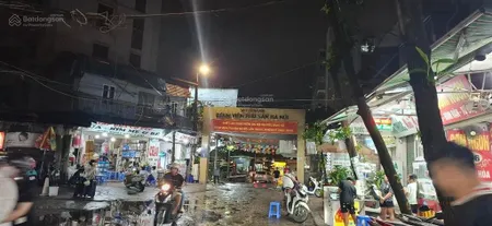 Bán nhà ngọc khánh, đê la thành, 51m2 5 tầng thang máy, 16,2 tỷ, sổ sẵn, giao dịch ngay.