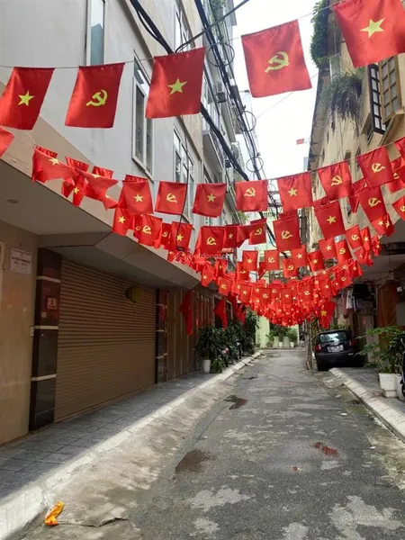 Cực hiếm!, 35,5m2 9,98tỷ 6tầng nhà đẹp, sát phố hoàng quốc việt ngõ thông oto, kinh doanh