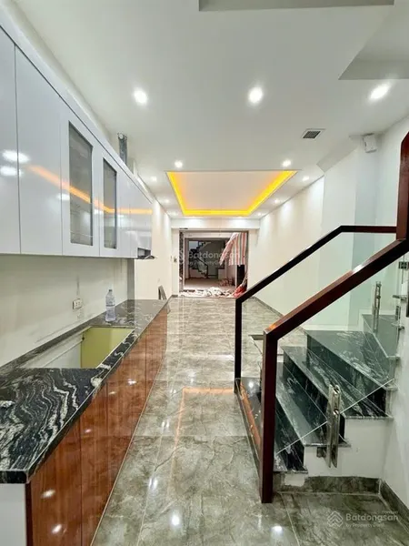 Bán nhà hồ tùng mậu cầu giấy nhà đẹp xây mới gần phố 34m2, 5 tầng, hơn 6 tỷ