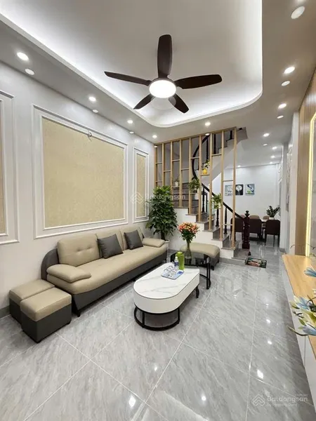 Nhà đẹp kim giang, 39m² x 4t, tặng full nội thất, gần trường chợ, giá 7.x tỷ!