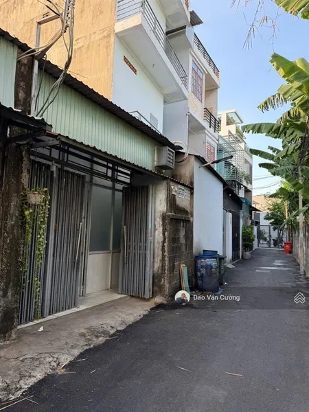 Bán nhà sổ hồng riêng ngay phạm văn đồng phường an bình. hẻm xe hơi tới nhà giá rẻ 2 tỷ 790tr