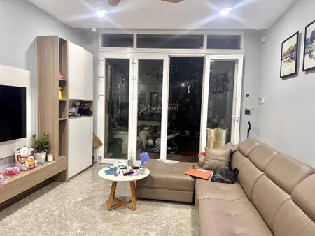 Nhà 1 trệt 2 lầu ngay công viên đại học cảnh sát linh tây thủ đức ,kha vạn cân 69m2 nhỉnh 5tỷ