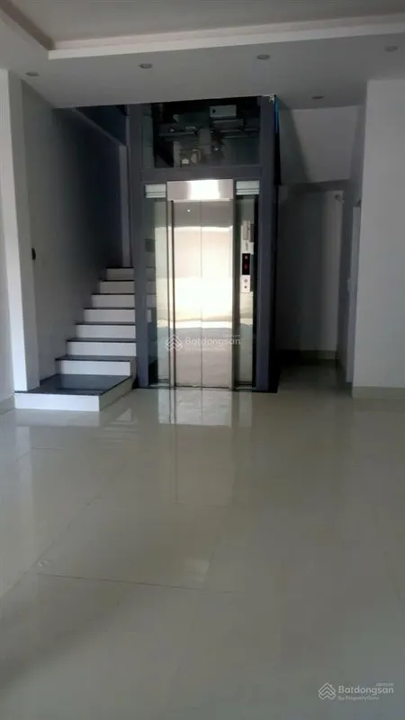 Man bồi ba la 50m thang máy ,phân lô vỉa hè, kinh doanh ,giá trị tăng cao ,dân trí cao ,an ninh tốt