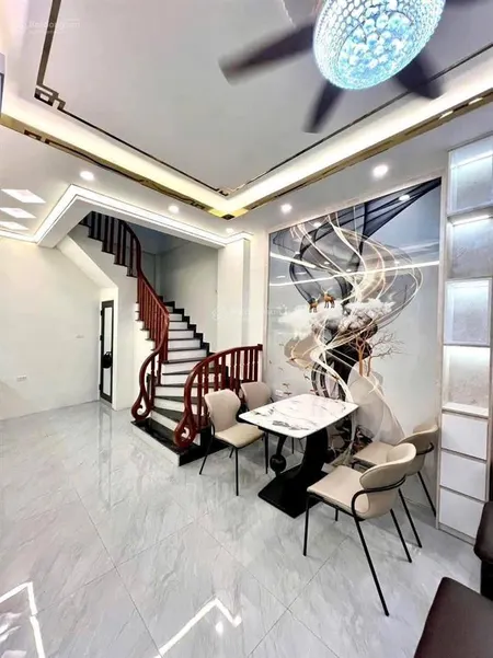 Bán gấp nhà 35m2 5 tầng đẹp long lanh full nội thất chỉ 7.1 tỷ đi bộ 5p ra ga văn quán.