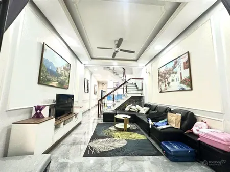 Siêu hiếm! phố yên lãng, nhà mới ở ngay, 2 thoáng vĩnh viễn, cách ô tô 20m, dt 40m2 * 5t