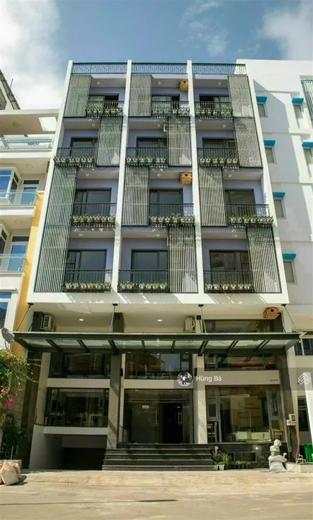 Bán gấp tòa khách sạn đường số 7 (khu tên lửa). dt 7 x 25m hầm 7 tầng hđt 250 triệu. giá 25 tỷ