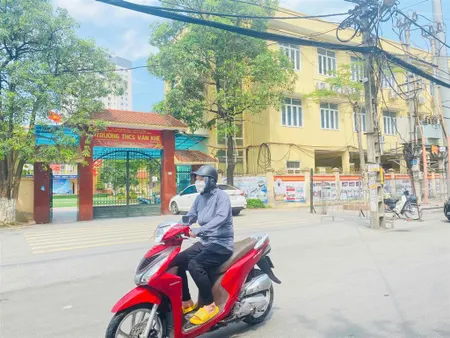 Hiếm! còn sót lại 01 nhà ở la khê gần chợ bông đỏ, thcs văn khê, nhà xây 4tx50m2 tầng 2pn, ôtô đỗ