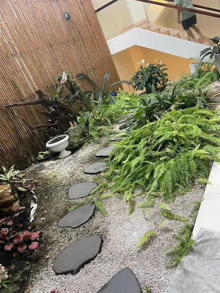 Chủ đi định cư bán gấp căn biệt thự sân vườn, 360m2, kdc sadeco phước kiểng, đối diện trường rmit