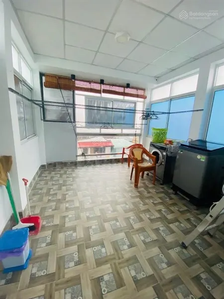 Bình thạnh ngay hàng xanh, xô viết nghệ tĩnh (2chiều), 4 tầng đúc, 5pn chỉ hơn 8tỷ