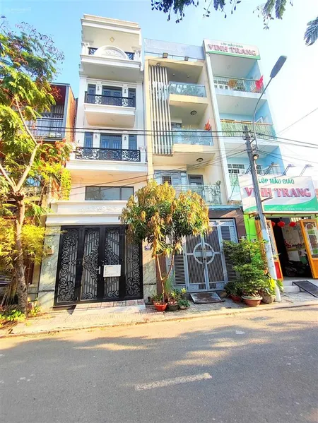 Bán nhà 1trệt 1lửng 2lầu 1tum sân thượng trước sau, đsố 1 nguyễn duy trinh p. long trường q9