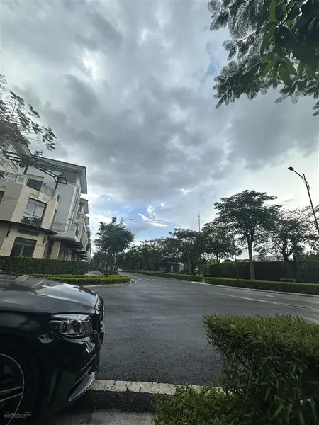 Bán gấp căn verosa park khang điền q9 dt 6x17.4 trục chính tây view cv lớn giá 16.5 tỷ