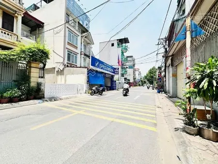 Bán nhà an dương vương tây hồ dt 92/104m x 3t x mt 5m giá 26,9 tỷ có thương lượng