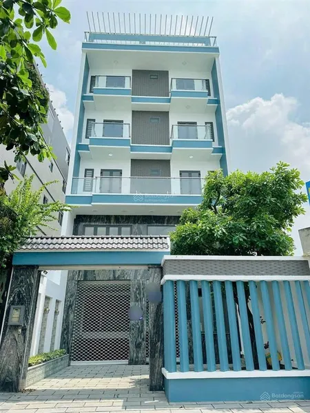 Cần tiền bán nhà mặt tiền trường sơn,q10, 30 tỷ, 140m2, 4 tầng, hdt 150 triệu/thg