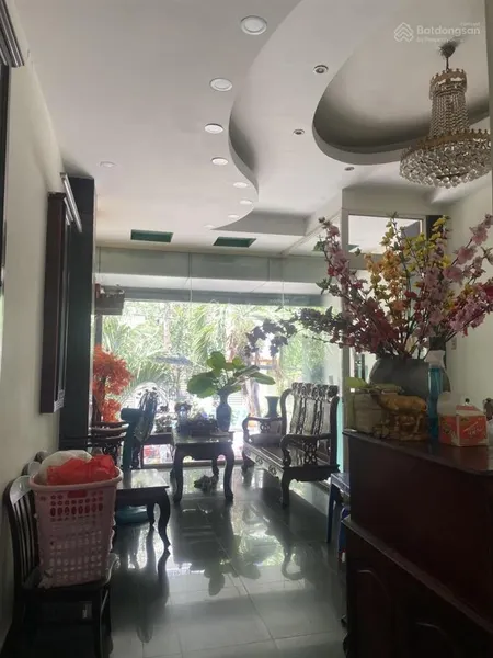 Mặt tiền đường số 9 khách sạn 4 tầng chợ tân mỹ tân phú quận 7