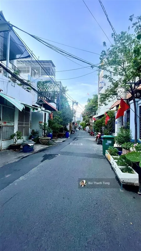 Bán nhà hxh huỳnh tấn phát, 4m x 18m, xd cao tầng, sát phú mỹ hưng, giá 6.4 tỷ
