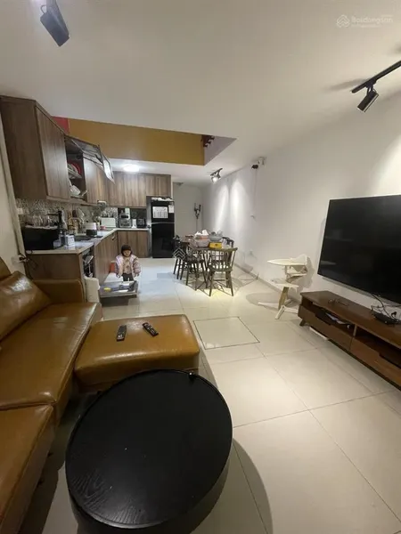 Chính chủ bán nhà vị trí vàng ở đê la thành (đoạn bệnh viện phụ sản và nhi tw) 50m2 6 tầng