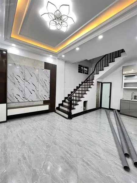 Nhà đẹp lô góc, gần phố đại từ diện tích 31m2 nhà 5 tầng mặt tiền 6.2m giá 6.6 tỷ