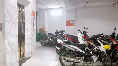 BÁN TÒA NHÀ CCMN ĐƯỜNG TRIỀU KHÚC. 100M2 - 7 TẦNG. THANG MÁY. 23 PHÒNG KK.