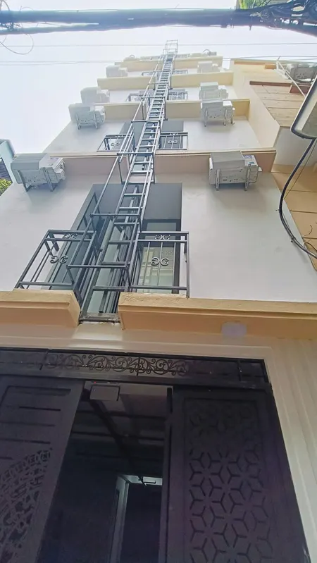 BÁN TÒA NHÀ CCMN NGÕ 168 ĐƯỜNG KIM GIANG. 86M2 - 8 TẦNG. THANG MÁY. 24 PHÒNG KK.
