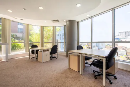 Không gian văn phòng riêng đầy đủ dịch vụ dành cho bạn và đội ngũ tại Regus Riverside