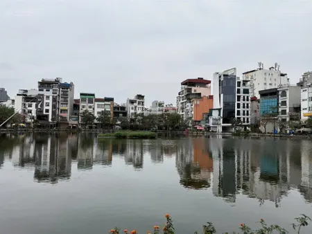 Nhà view hồ phường ba đình giá phù hợp đầu tư lâu dài