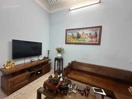 Rất gấp bán nhà trung tâm cầu giấy ngõ 5 hoàng quốc việt thông nguyễn đình hoàn 15m ra ô tô