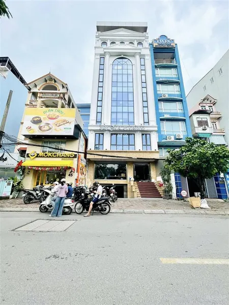 Bán nhà mặt phố nguyễn khang, kinh doanh bất chấp vỉa hè đá bóng, ô tô dừng đỗ 135m giá 85 tỷ