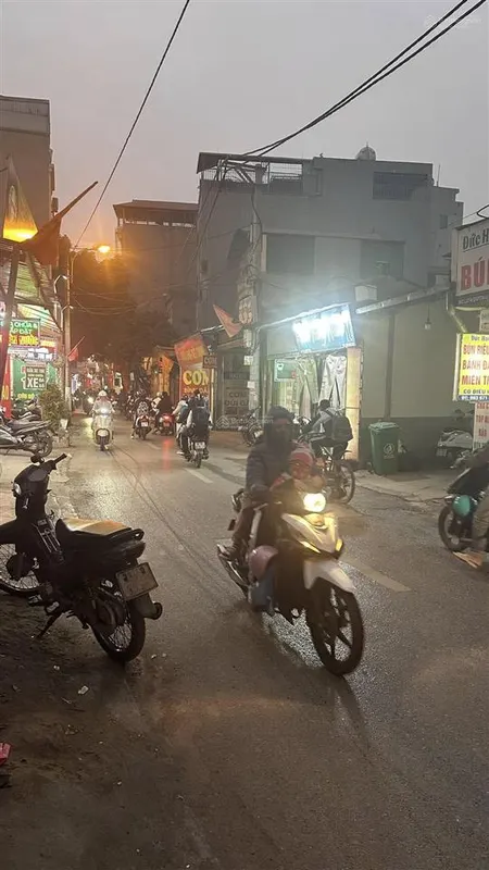 Bán nhà c4 mặt phố cổ nhuế chỉ 223tr/m2 mặt tiền đẹp xây building