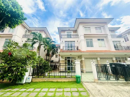 Bán căn biệt thự 10x18.5 ngay trục đường chính, hiện đại tại làng chuyên gia the oasis. gần aeon bd