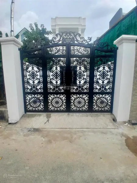 Nhà trệt lầu phú hoà mới đẹp (phường phú lợitp.hcm) đường nhựa oto thông gần ntmk vào 200m đẹp