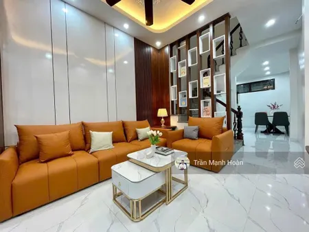 Chính chủ bán nhà 4t*45m2,4pn ngã 4 tô hiệuhoàng diệu (đối diện chợ hà đông). ôtô đỗ 10m. giá 8tỷ6