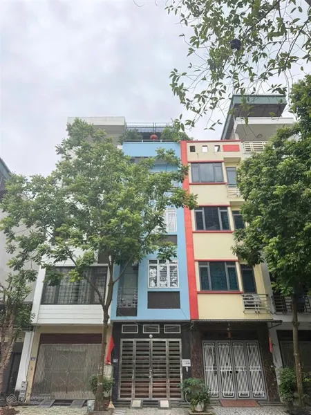 Bán nhà ngay dv vạn phúc gần đ.nông quốc chấn phân lô oto tránh kinh doanh, view thoáng giá 15 tỷ