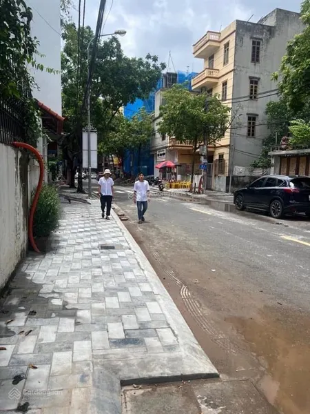 Bán nhà 3 tầng mặt phố phú xá vỉa hè kinh doanh 104 m2 mt 5 m chỉ 26.x 0948 031 ***