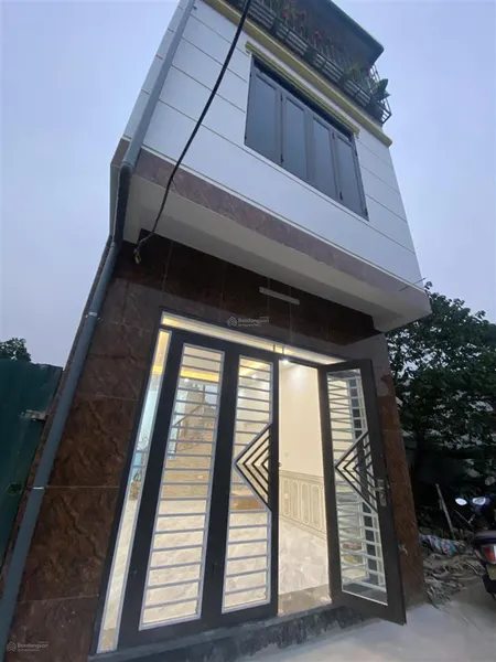 Nhà mới kính coong âu cơ nội thất cơ bản, dt 41m2, 3 tầng, mt 3.9m giá chào nhỉnh 3tỷ tây hồ